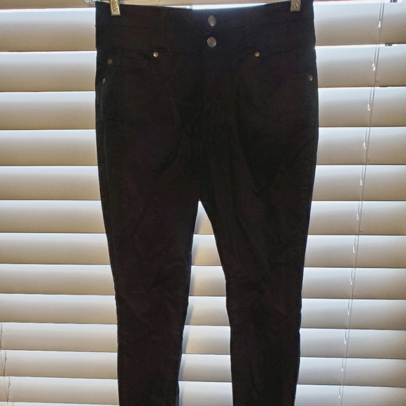 NWT Skinny Jean - Picture 3 of 5